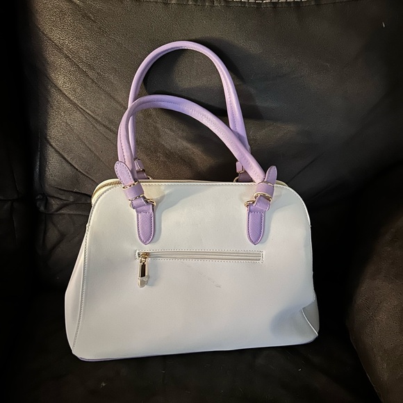 Adorable floral print handbag for the summer ☀️ - Picture 2 of 7